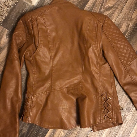 Jacket - Picture 6 of 6